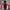 Descente Windbreaker Pria Red