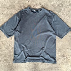 T-Shirt Kaos UNIQLO Blue Biru AIRism Unisex