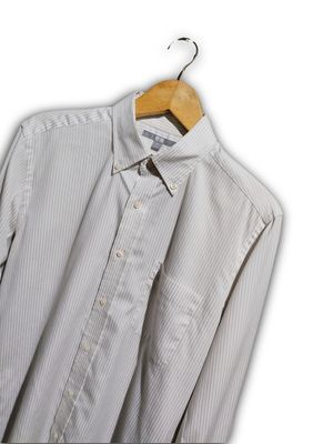 Kemeja Oxford Uniqlo