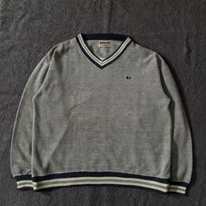 Baju Bitch Skateboard Branded - Preloved