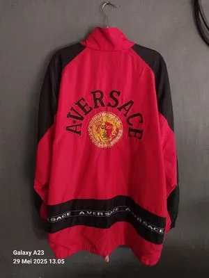 Versace Vintage Y2K Windbreaker Pria black - Preloved