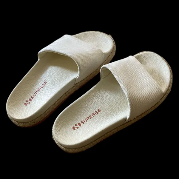Minimalist Casual Sandals & slide Wanita white tan photo 1
