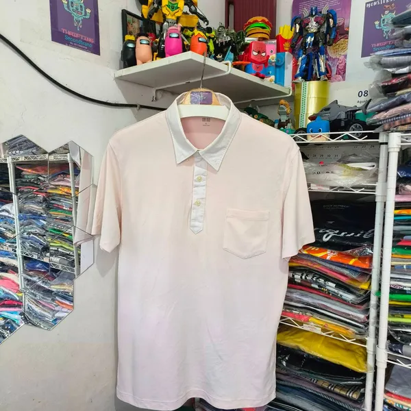 Uniqlo Streetwear Polo shirt Pria cream photo 1