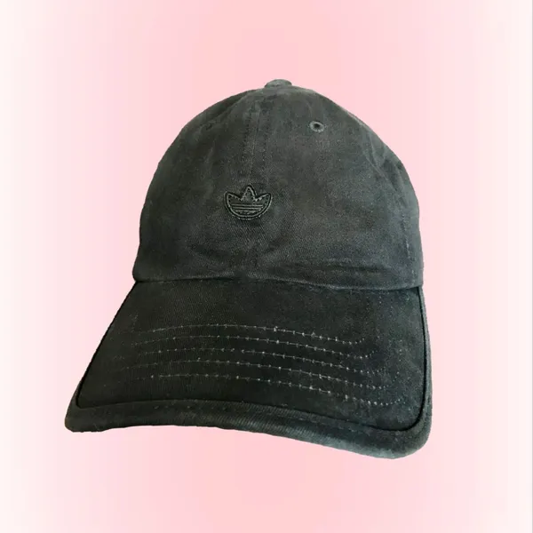 Adidas Streetwear Sportswear Hat Wanita black photo 1