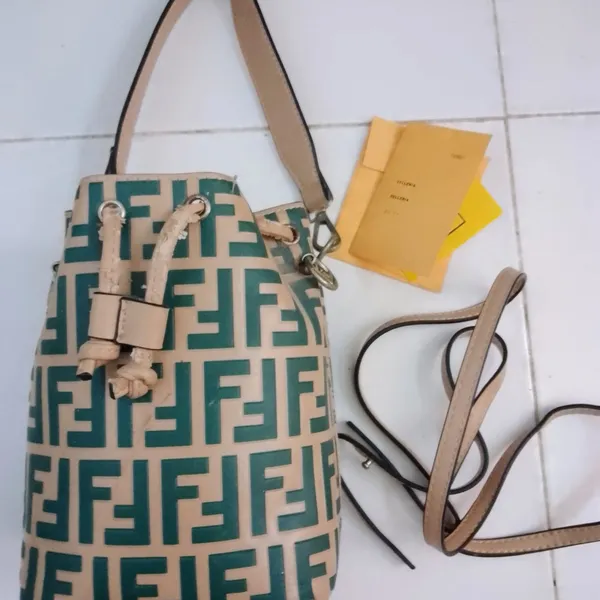 Fendi Minimalist Casual Bags & purse Wanita multicolor tan photo 1
