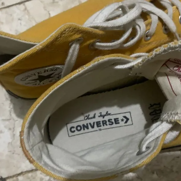 Converse Casual Sneakers Wanita yellow photo 1