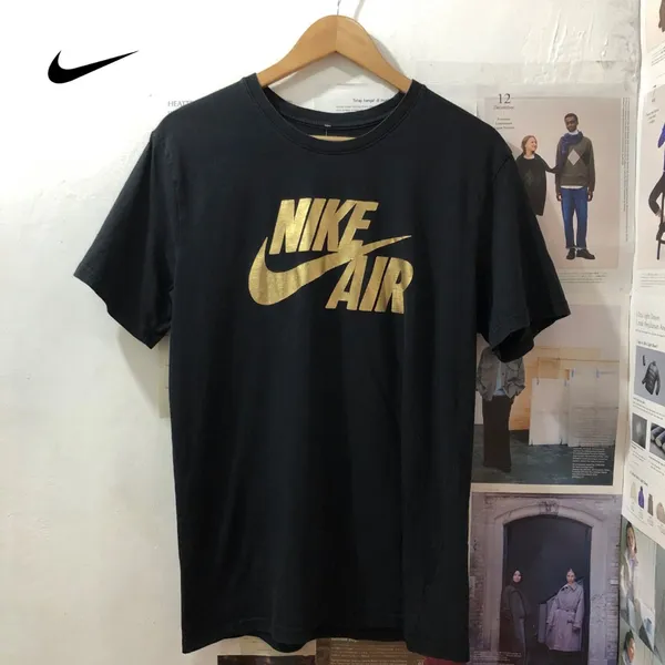 Nike Sportswear Casual T-shirt Pria black photo 1