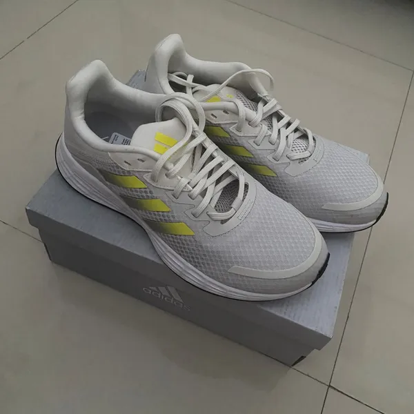 Adidas Sneakers Wanita gray yellow photo 1