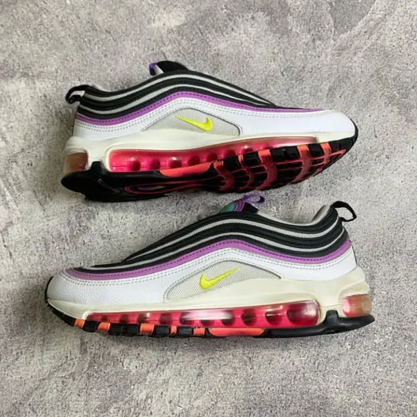 Nike Sneakers Wanita purple white photo 1