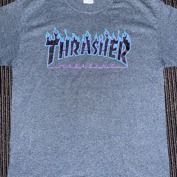 Thrasher Streetwear Skater T-shirt Pria gray blue photo 1