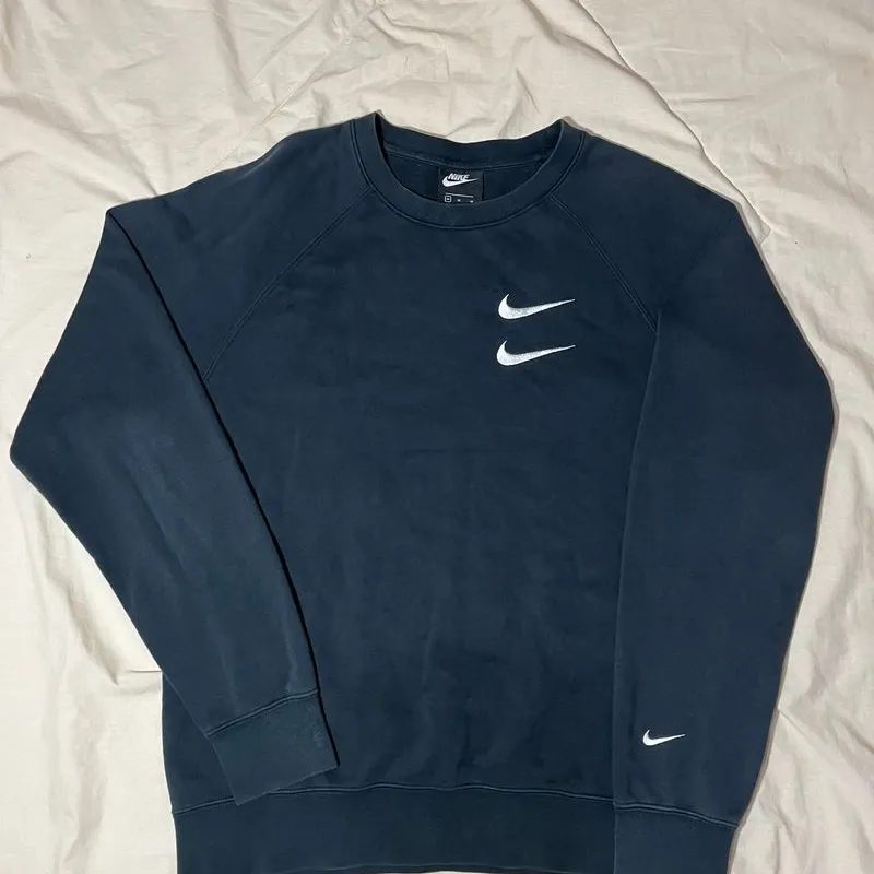 Nike casual sweater hot sale