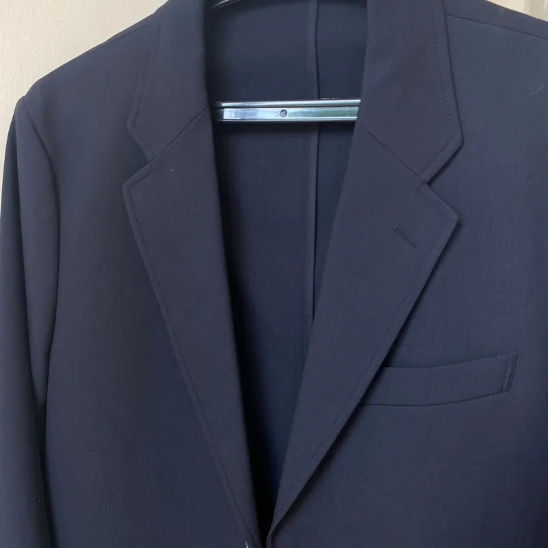 Uniqlo navy blazer on sale