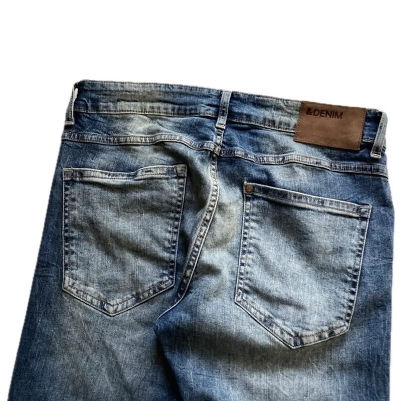 H&m jeans pria top