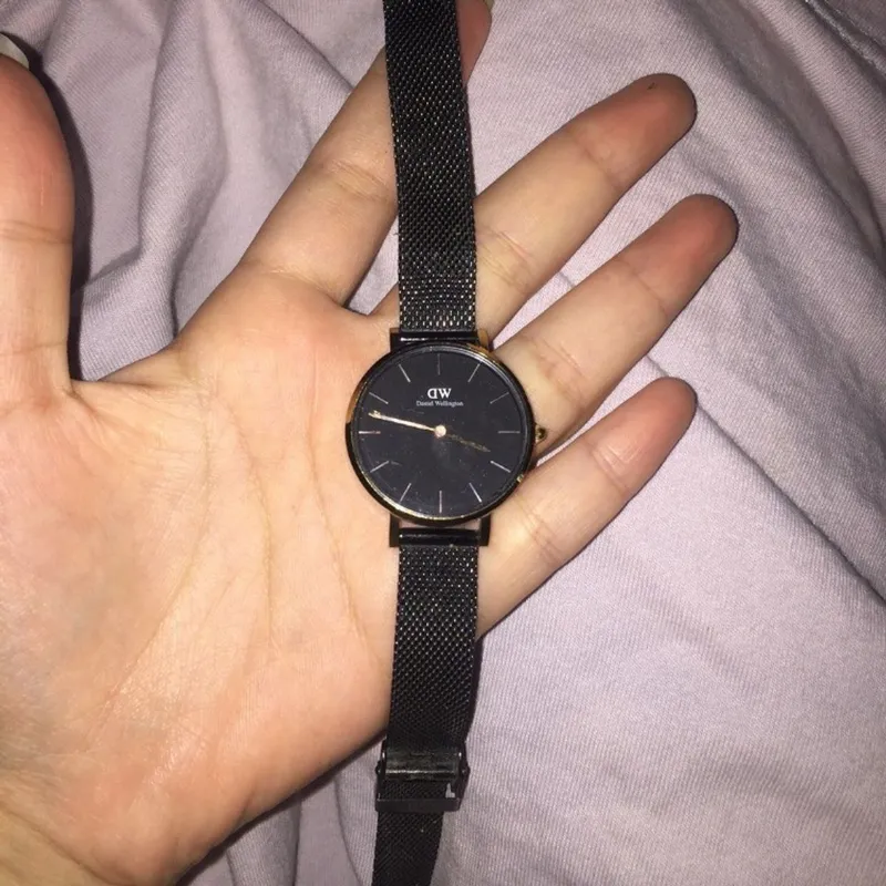 Daniel wellington hitam deals