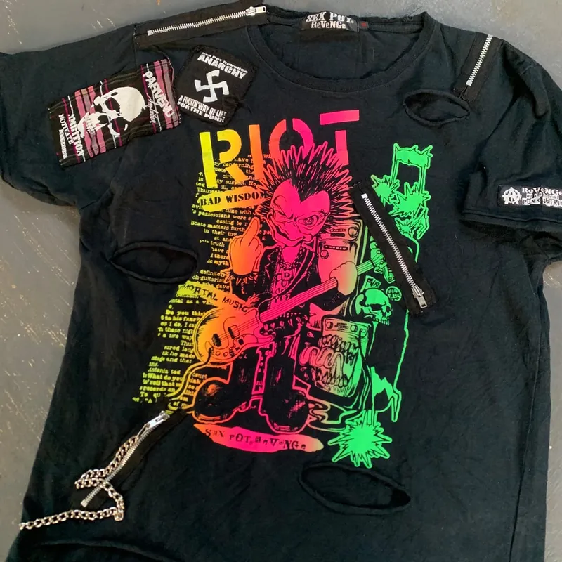 Sex Pot Revenge Y2K Avant Garde T-shirt Wanita black - Preloved