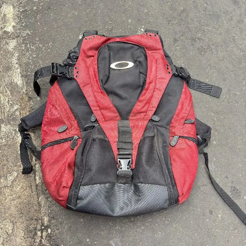 S*3様 Oakley icon tactical backpack 90s 赤 s-l400.jpg