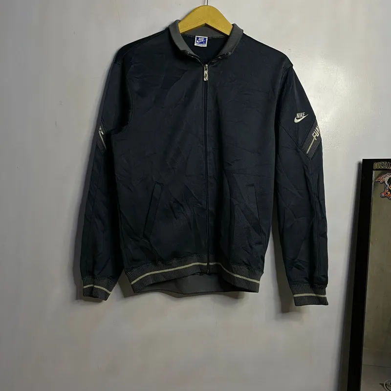 古着 NIKE INTERN VINT80’s MADE IN JAPAN 古着 NIKE INTERN VINT80's MADE IN JAPAN - メルカリ