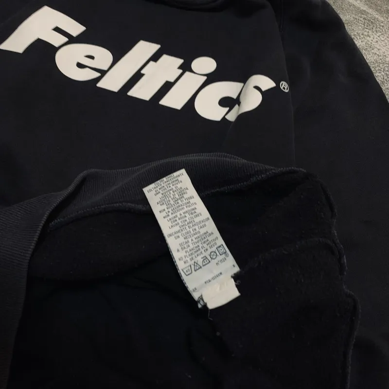 Harga hoodie feltics original sales