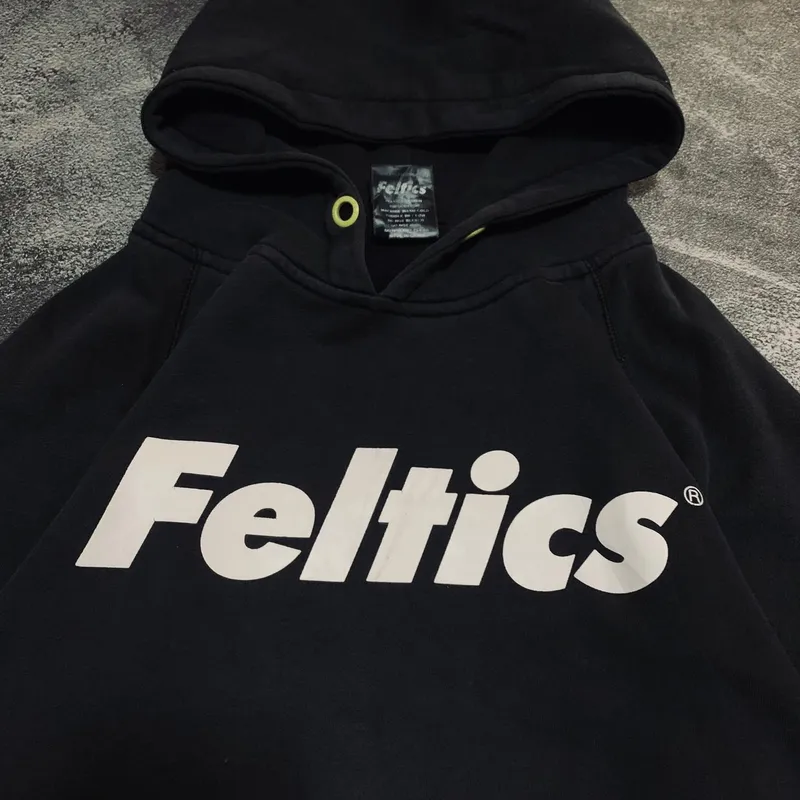 Harga hoodie feltics original shop
