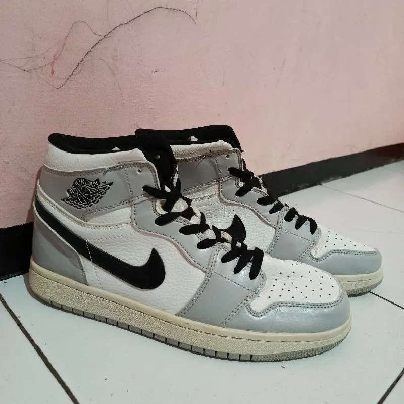 Air Jordan high smoke grey Preloved