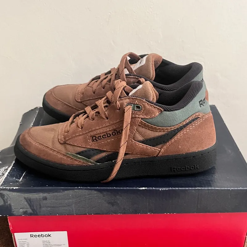 Sneakers reebok pria cheap