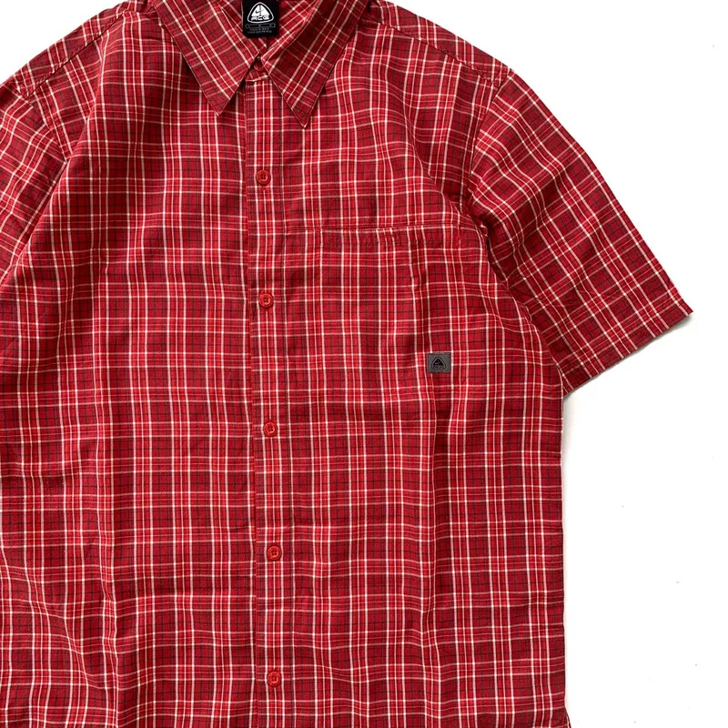 Nike ACG Y2K Sportswear Casual shirt Pria red - Preloved