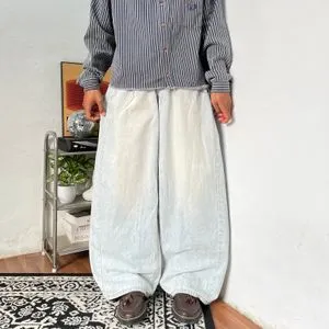 S-bin over Baggy jeans lighting blue denim