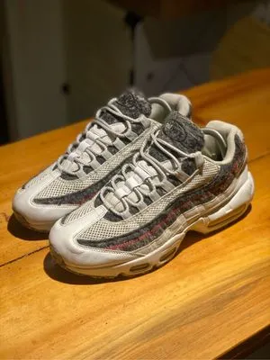 Nike Streetwear Sportswear Sneakers Pria white gray