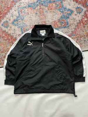 JAKET PUMA HALFZIP BIGLOGO