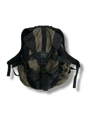 Bagpack Oakley Iconic Mini Logo 32L