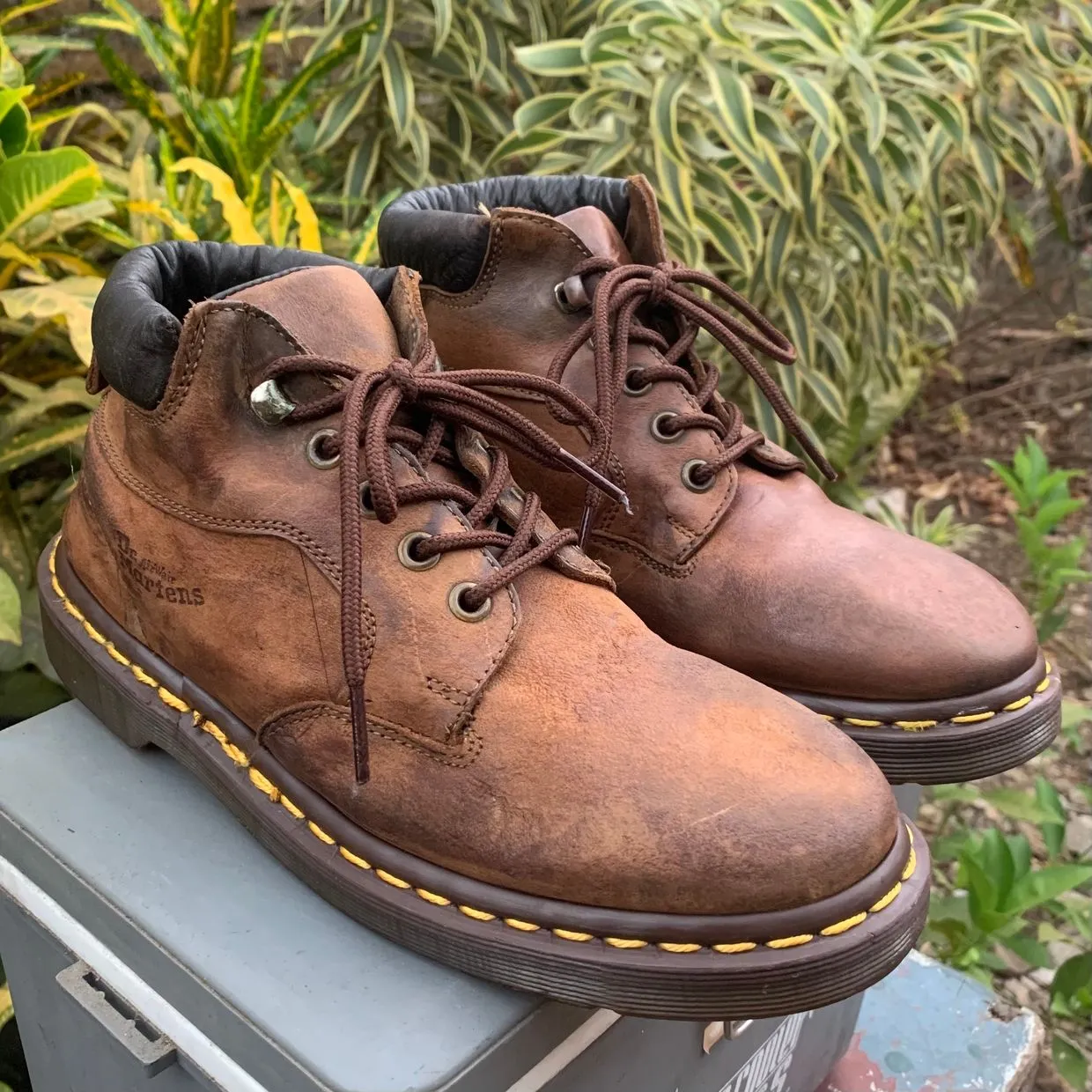 Dr. Martens Vintage Streetwear Boots Pria navy brown