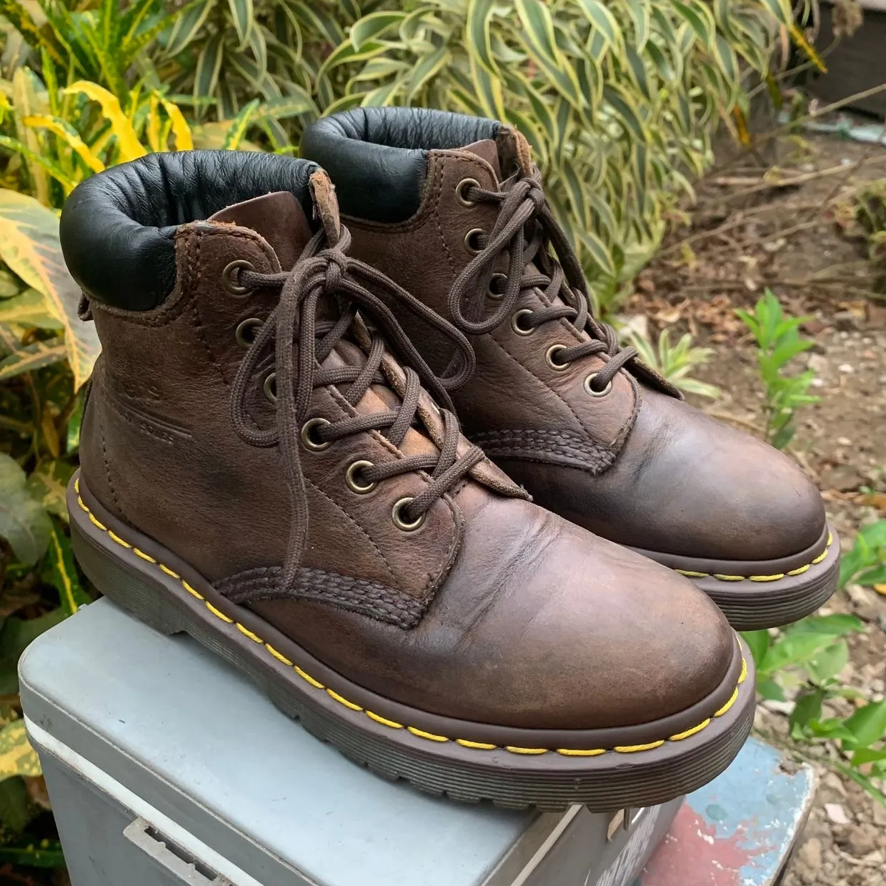 Dr. Martens Vintage Casual Boots Pria brown