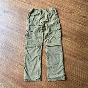 Uniqlo mountain cargo pants Bahan nylon inner polar tech