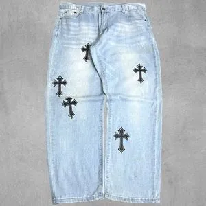 CROSS GRAPHIC JEANS LIGHTBLUE MADE IN CHINA