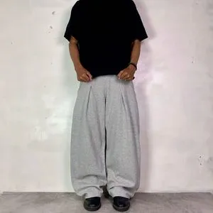 sweat pants baggy