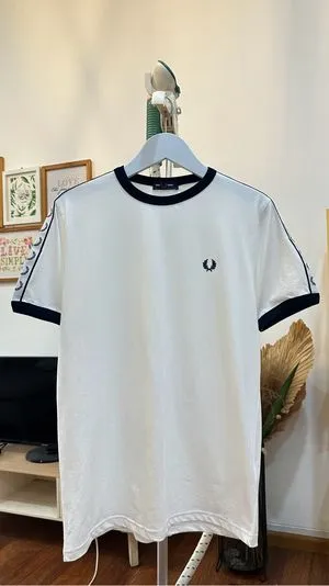 T shirt Fred Perry White Tapped Navy