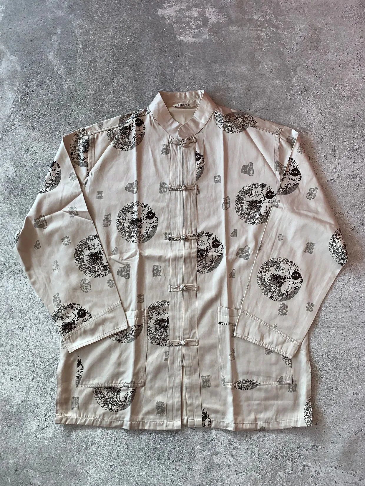 Pakaian adat Casual shirt Pria tan