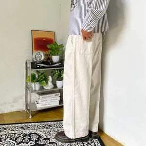 BROKEN WHITE BAGGY JEANS