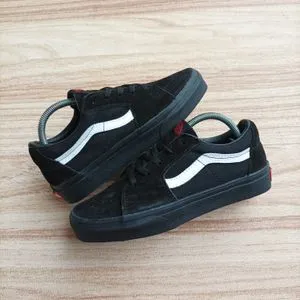 VANS Emo Casual Sneakers Pria white black