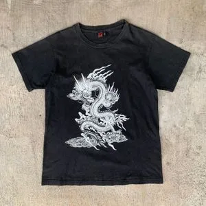 Vtg Japan Big Dragon Tees in the dark Tag