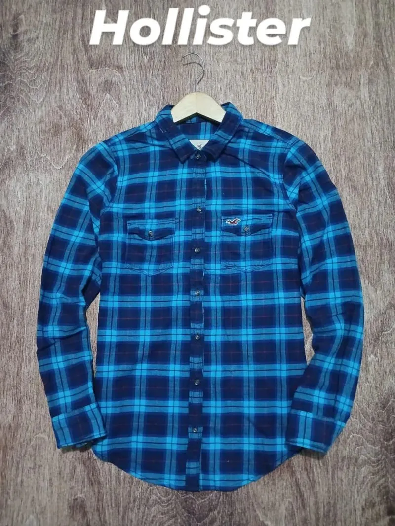 Hollister photo 1