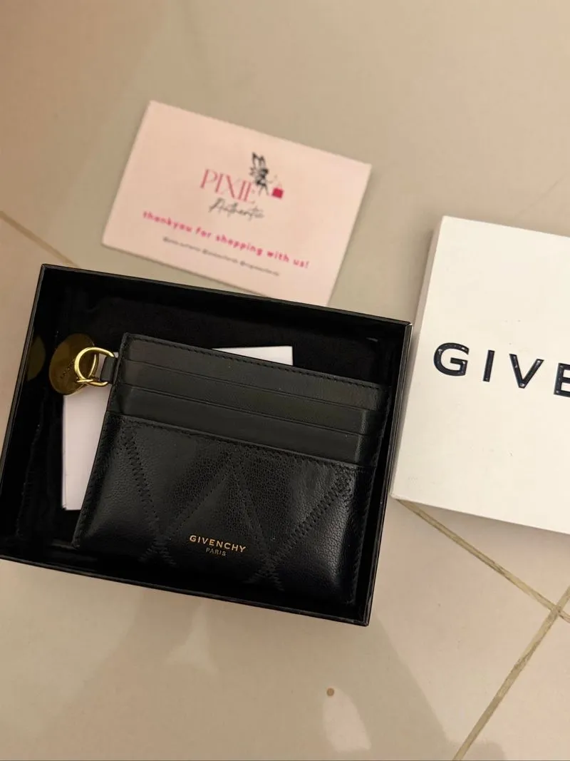 card holder givenci  photo 1
