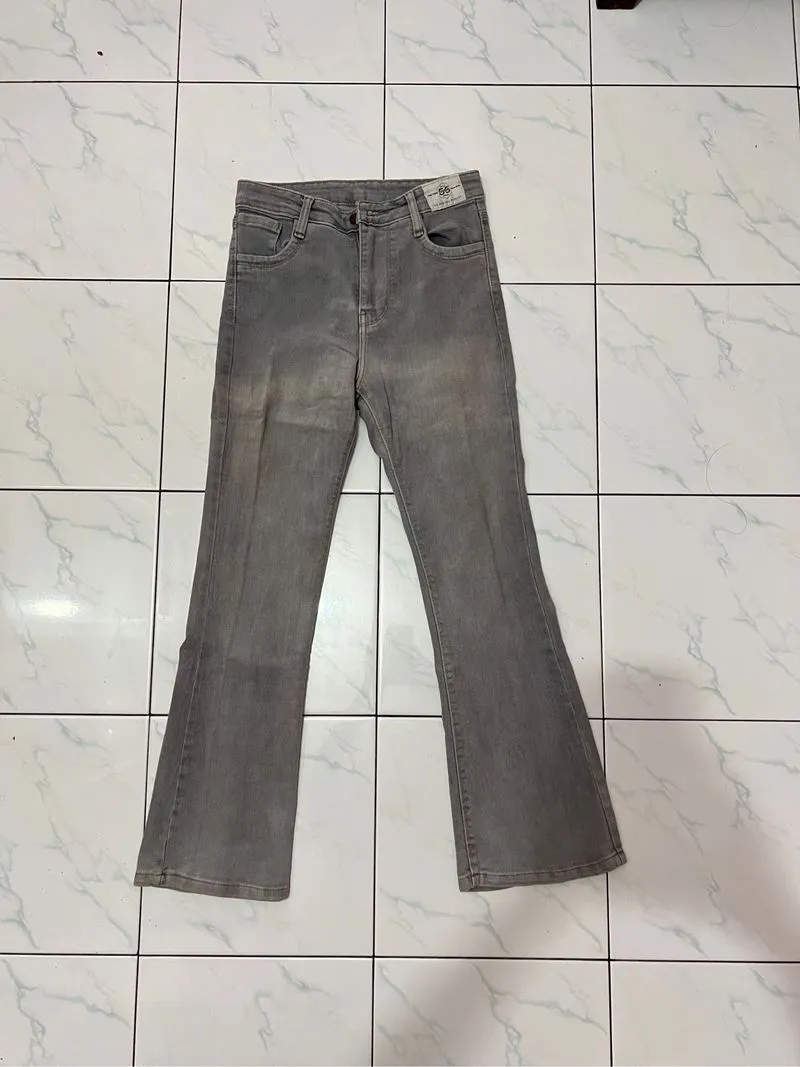 Cutbray Abu photo 1