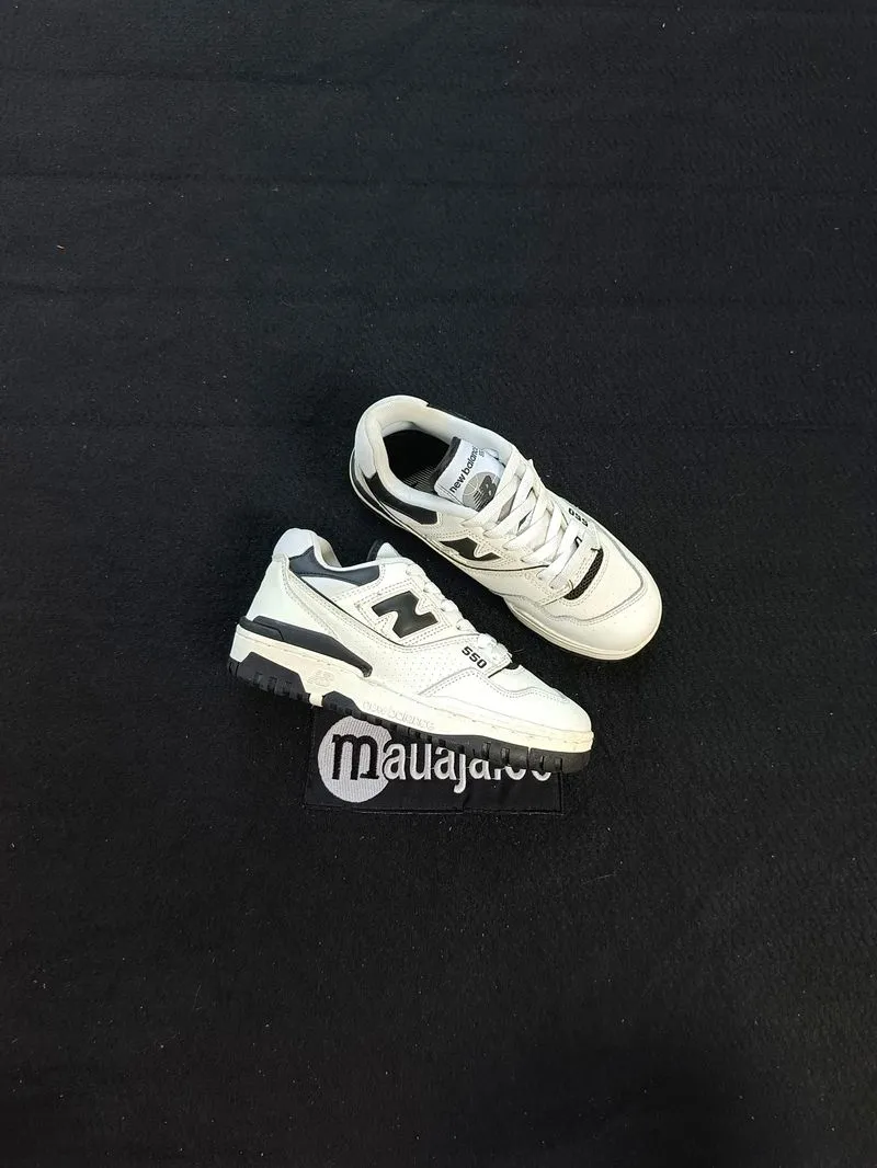 New Balance 550 White Black photo 1