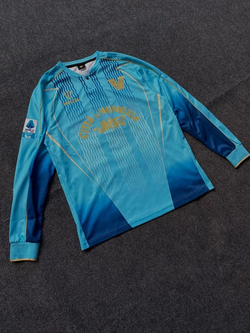 Third Jersey Longsleeve Venezia FC Musim 24/24 photo 1