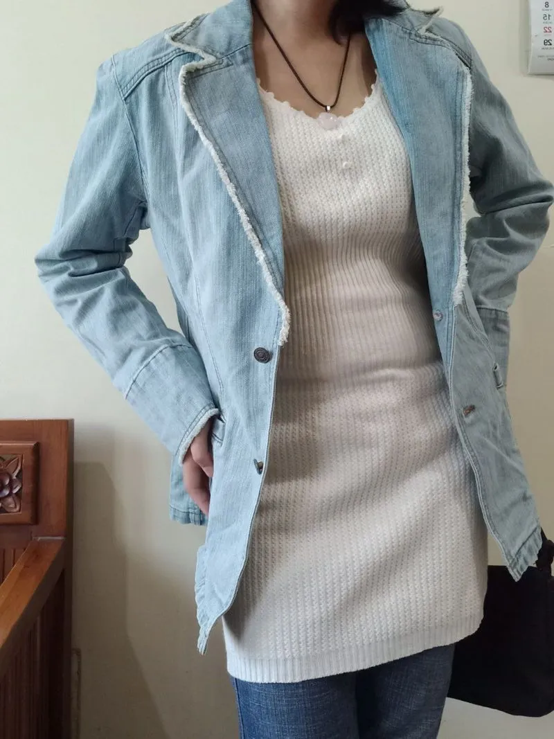 Livre Claire Light Wash Denim Blazer photo 1