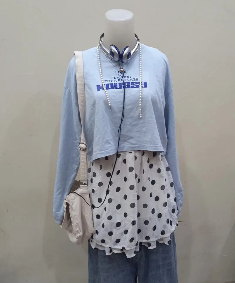 Moussy Graphic Blue Crop Top photo 1