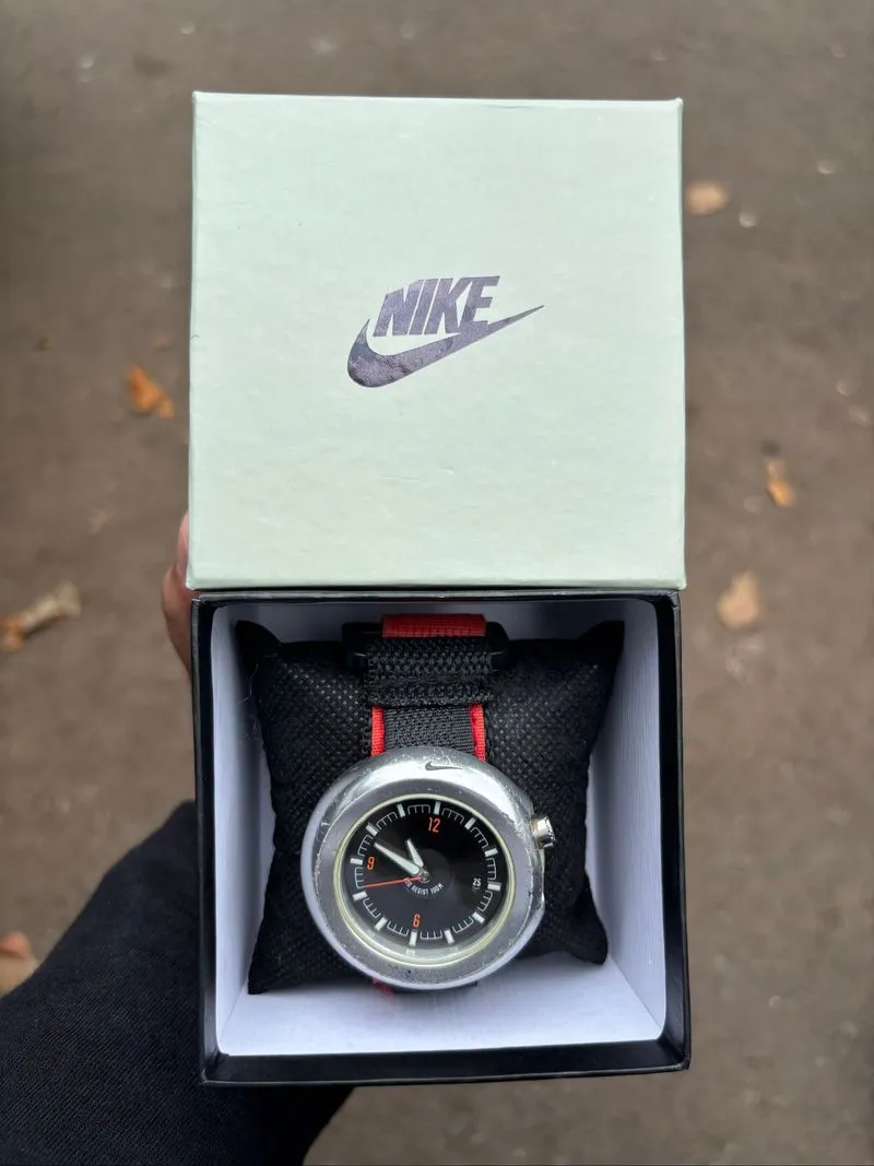 JAM NIKE OREGON + BOX photo 1