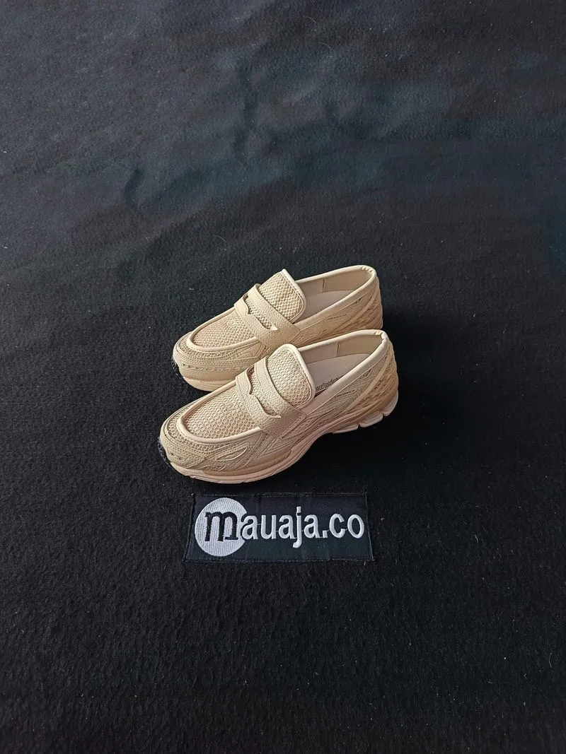 New Balance 1906L Loafers Cream Khaki photo 1