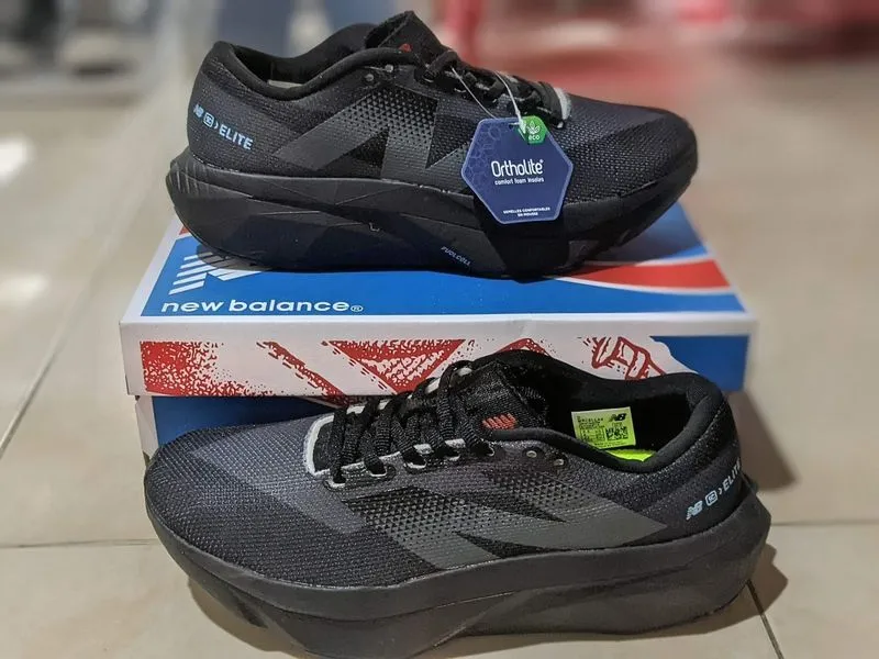 NEW BALANCE ELITE FULL BLACK photo 1